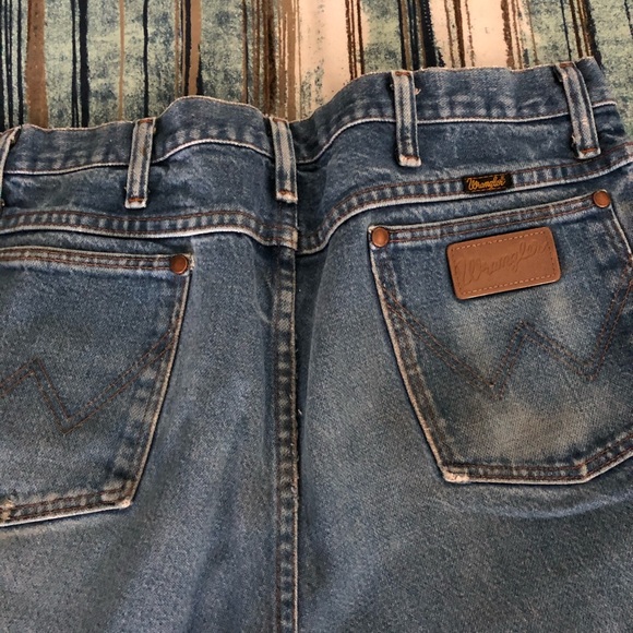 Wrangler Other - Wrangler cowboy cut jeans